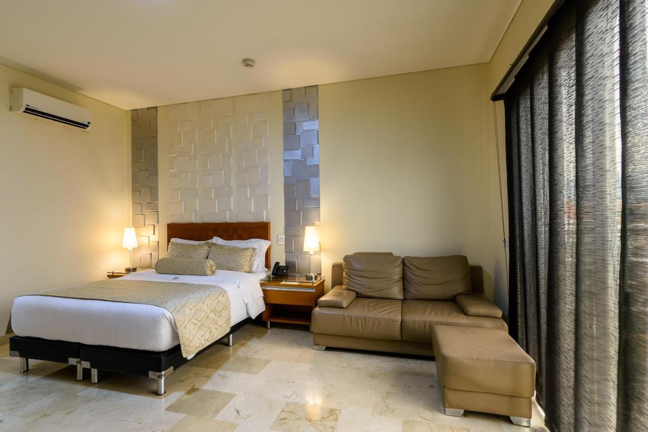 Hotel Dorado La 70 Medellin Exterior photo